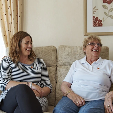 Admiral_nurses_at_home_hero An Admiral Nurse visiting a carer