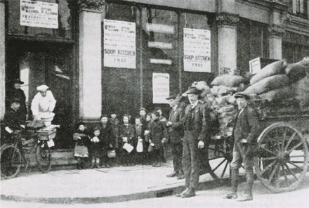 The Poppy Fund helps to feed children in Crouch End, 1922 The Poppy Fund helps to feed children in Crouch End, 1922
