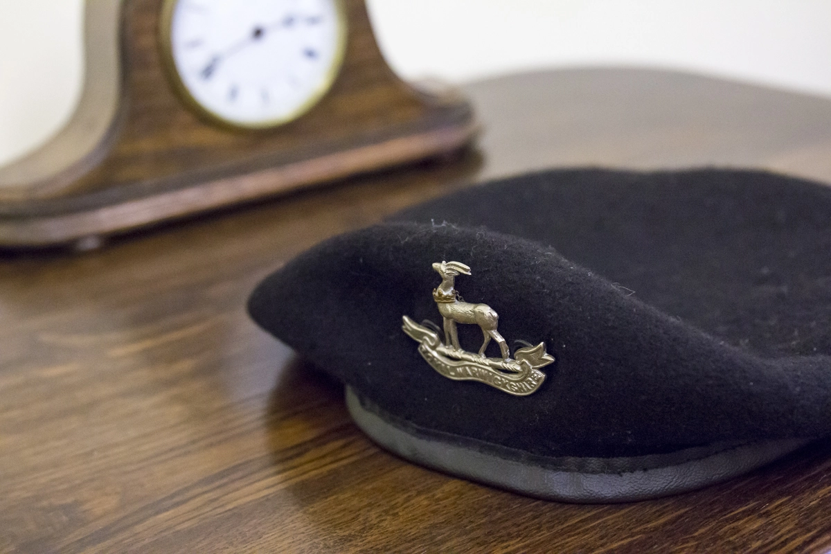 Harry Leigh-Dugmore's cap badge