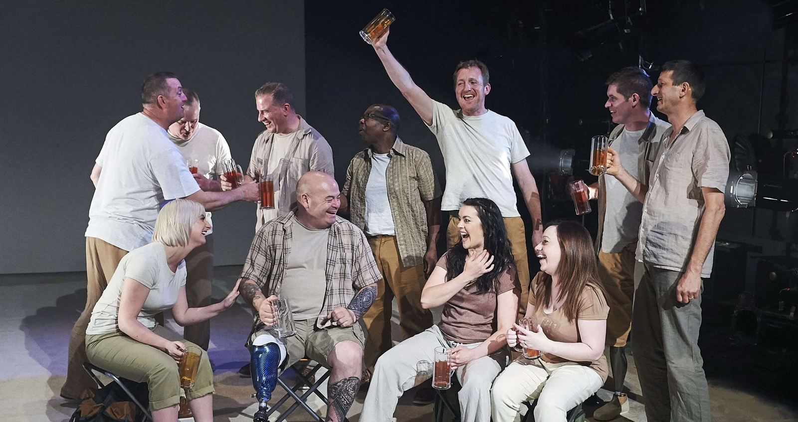 11 actors celebrating - Hero image 11 actors celebrating - Hero image