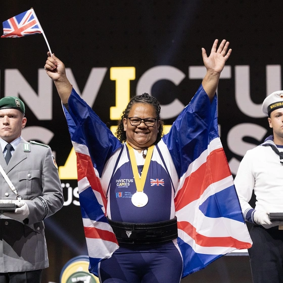 100923_Invictus23_Powerlifting_Titilia_Fisher-4