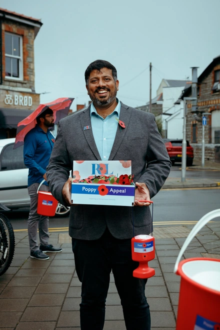 Mirza Shahzad collecting donations