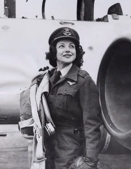 Jackie Moggridge in RAF uniform