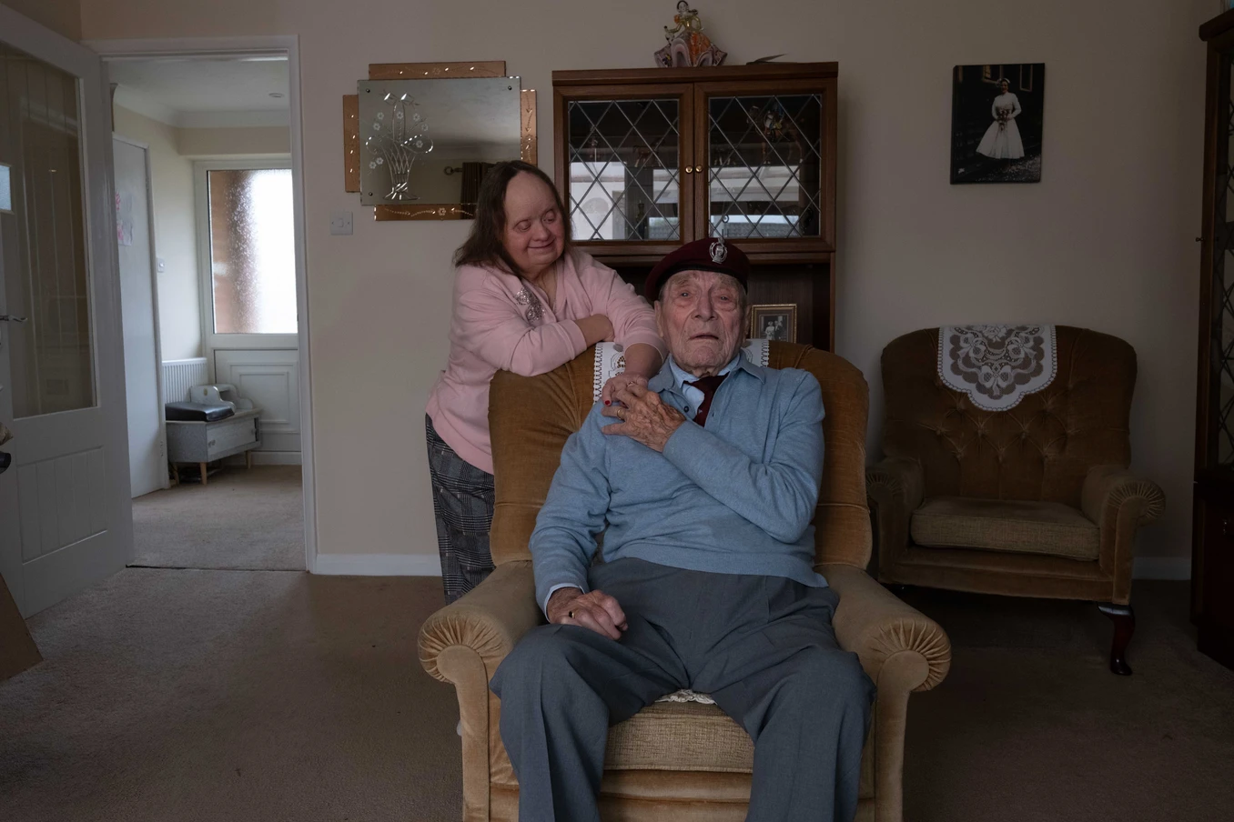 Bill Gladden with daughter low res-3772 D-Day veteran Bill Gladden