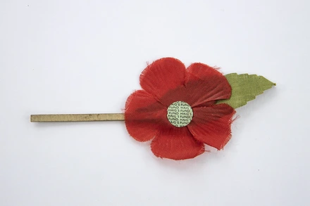 A red poppy from 1942
