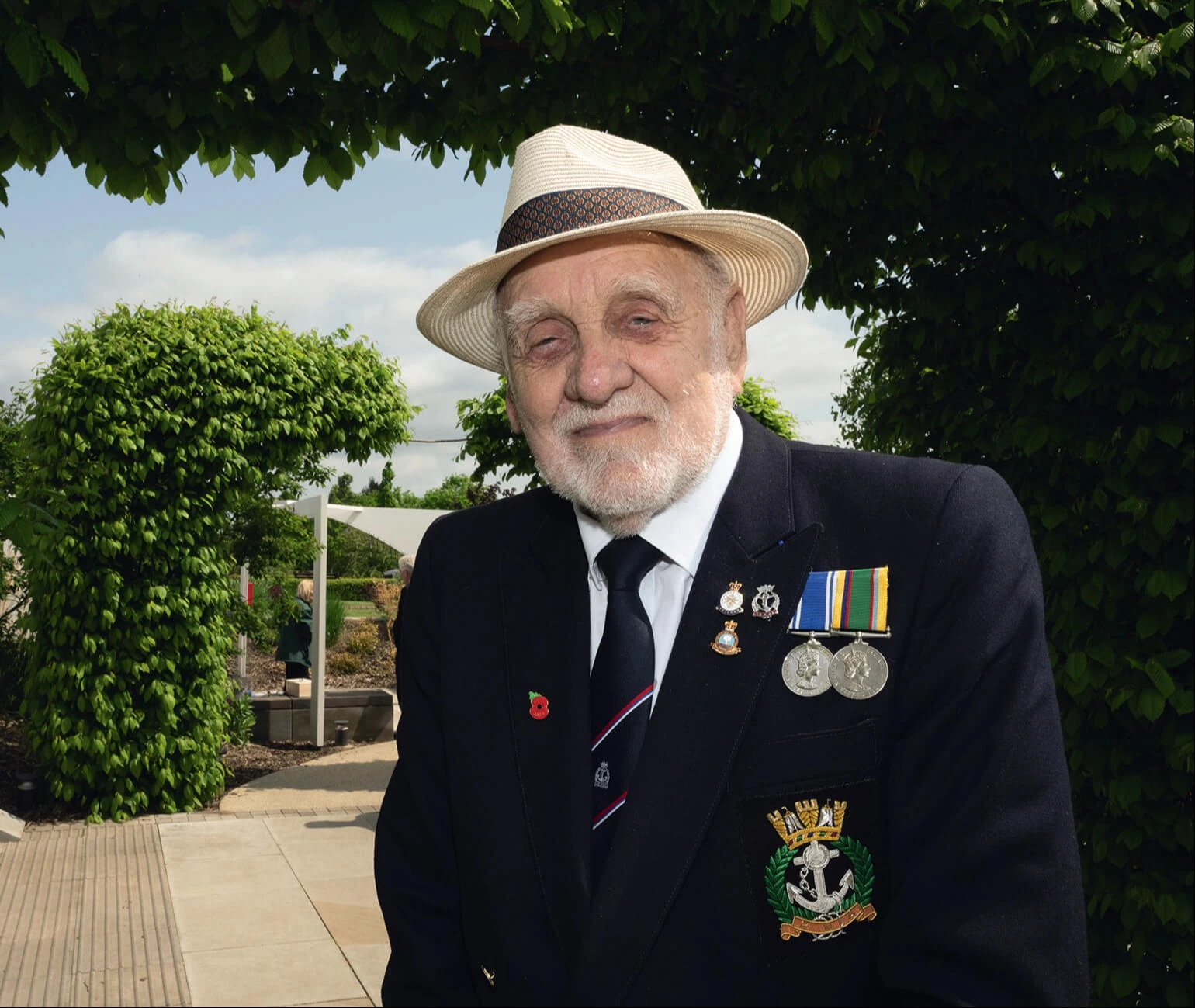 Mirrorpix_h_01804933