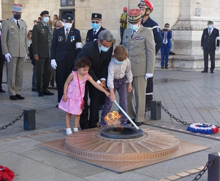 Paris Flame 2020 Paris Flame 2020