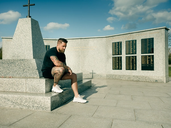 Craig Daniell at memorial Craig Daniell at memorial