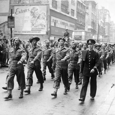Victory over Japan exhibition, Oxford St. London - Copyright IWM B5F0GK Victory over Japan exhibition, Oxford St. London