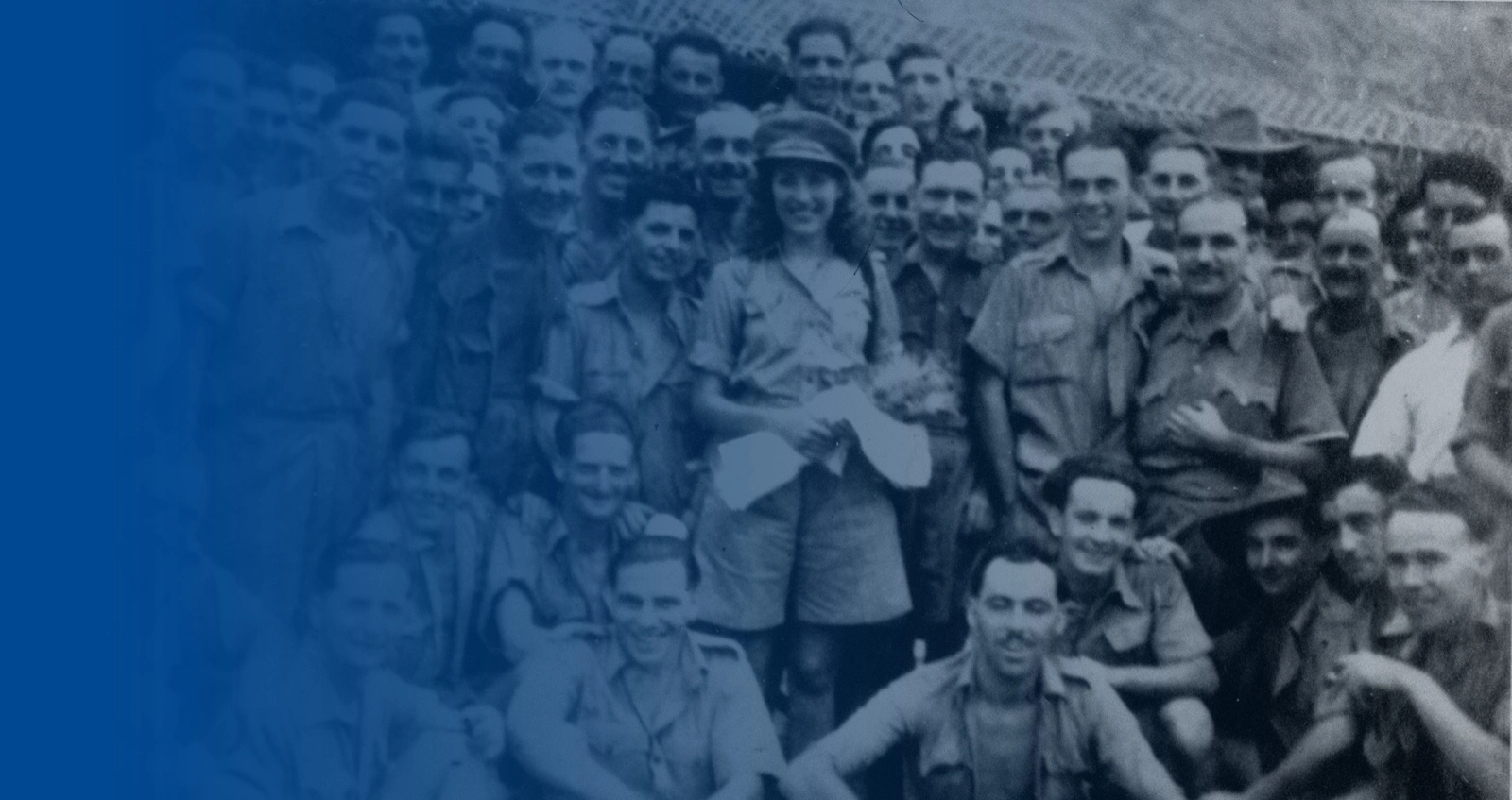 Vera Lynn with troops in Burma