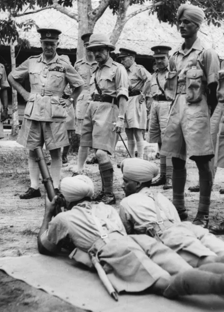  General Archibald Percival Wavell (1883 - 1950) inspects a trench mortar section of a Dogra regiment during his visit to Singapore