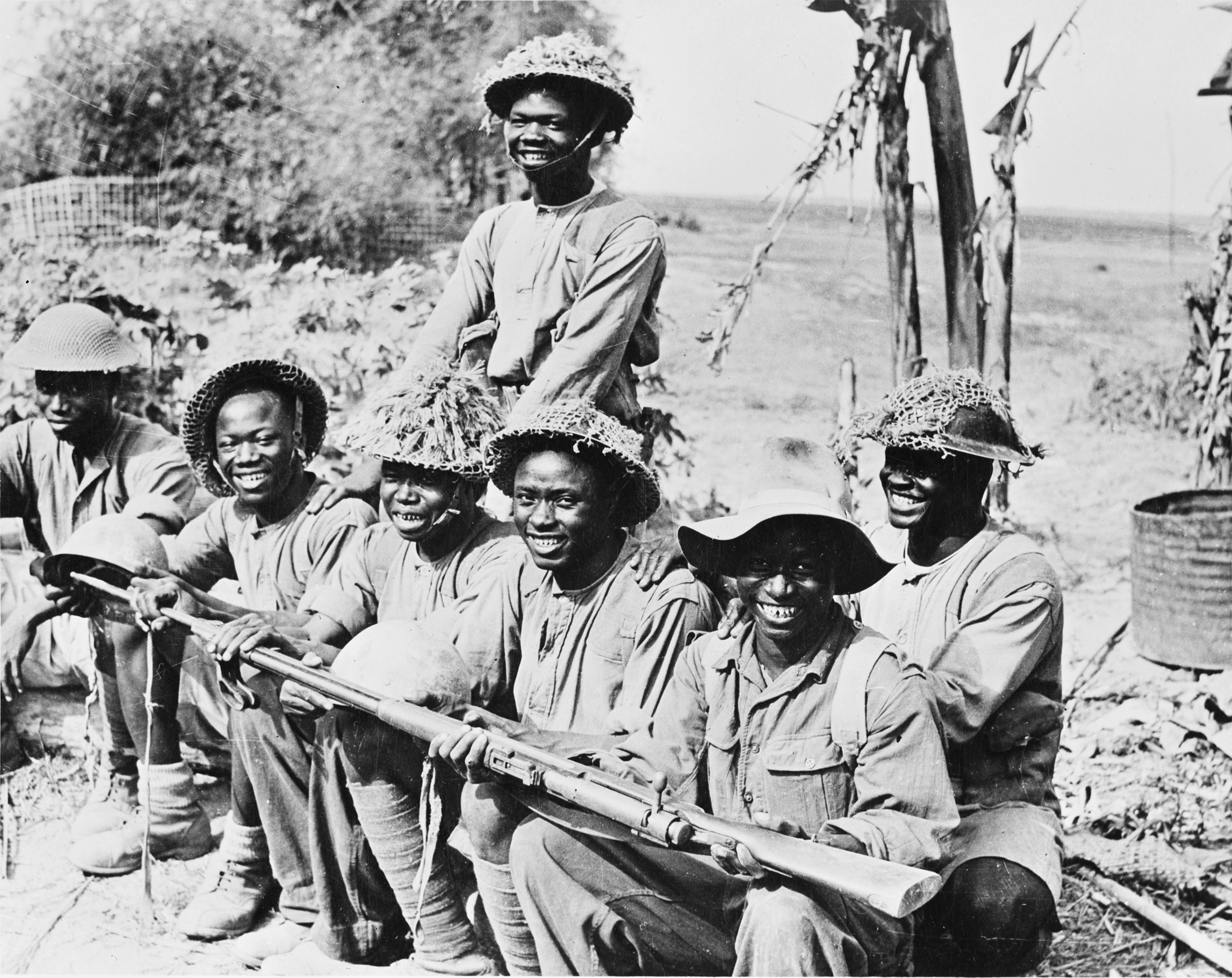  81 Division Recce Regiment - Japanese rifle and helmet - captured by soldiers from Sierra Leone