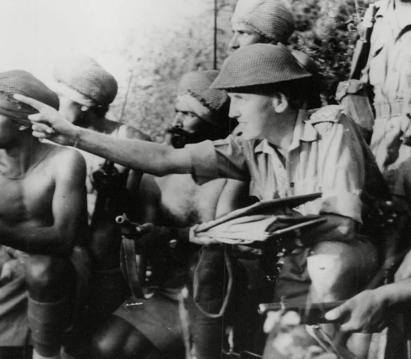 shutterstock_editorial_10395467a An Indian patrol receiving instructions from their British officer