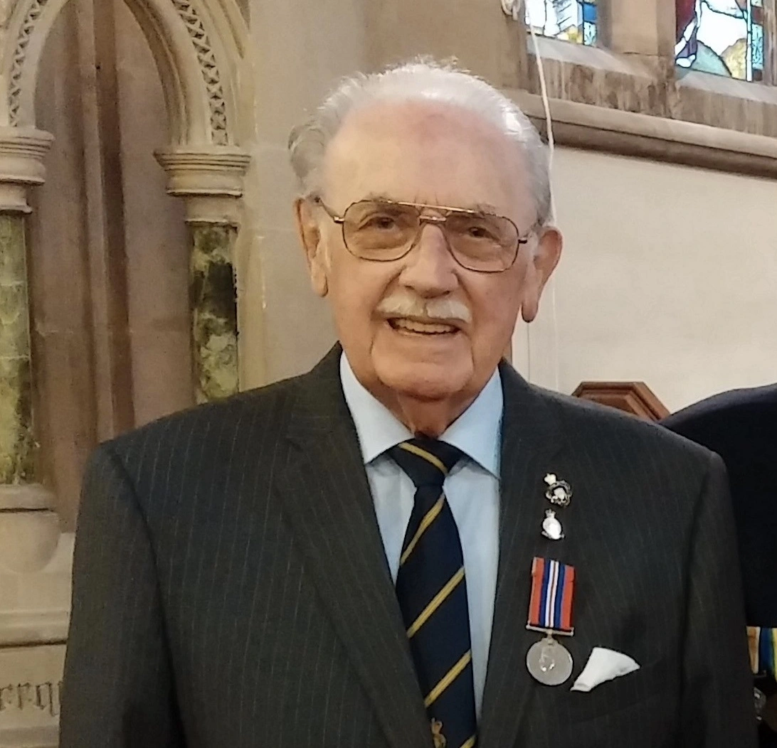 Dennis_Woollons_Square