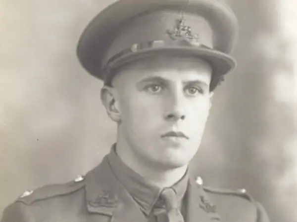 stories_dunkirk_harry_portrait Harry Leigh-Dugmore as a private in the Territorial Army