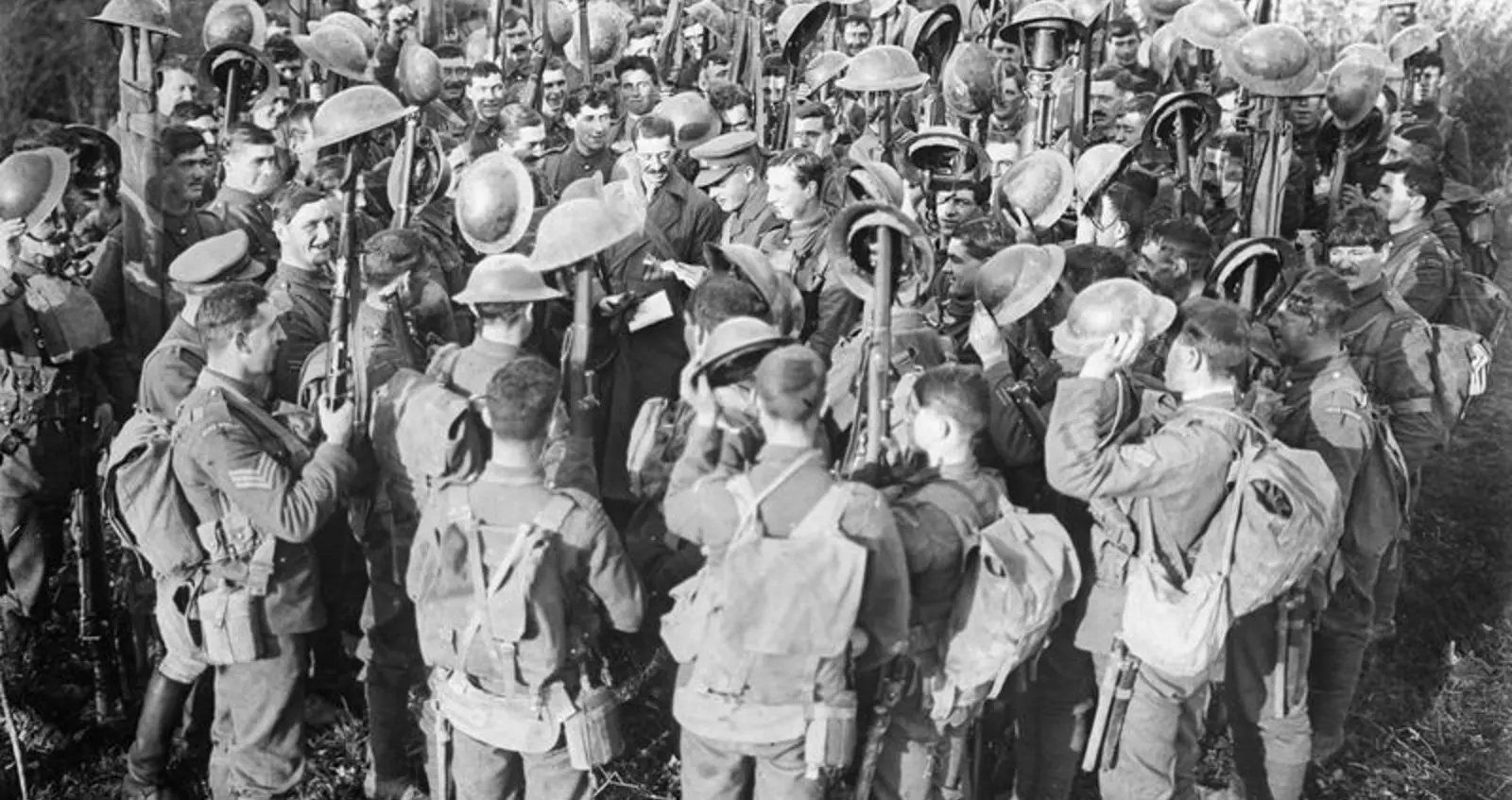 stories_ellison_peace Peace is announced at the front lines