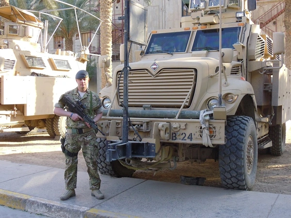 Steve Hooper in military