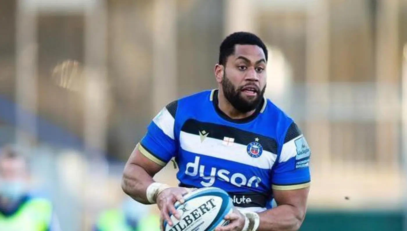 Joe Cokanasiga playing for Bath 