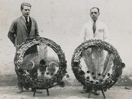 Poppy wreaths from 1920s