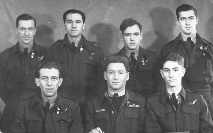 Desmond Lush with his 625 Squadron crewmates Desmond Lush with his 625 Squadron crewmates