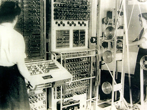 Stories_women_at_war_Bletchley_Park Women at Bletchley Park