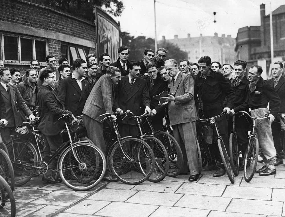 Taxi school students used bicycles to navigate London as they were learning the Knowledge