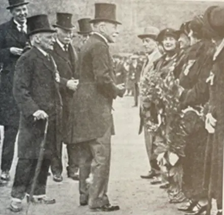 Earl Haig meets with WS Earl Haig meets with WS