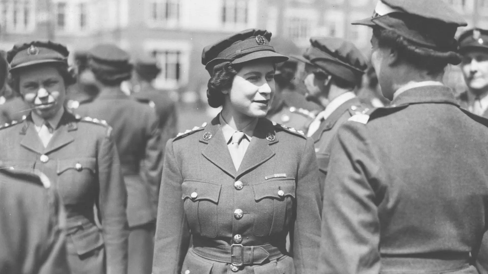 Her late Mjesty The Queen in ATS uniform