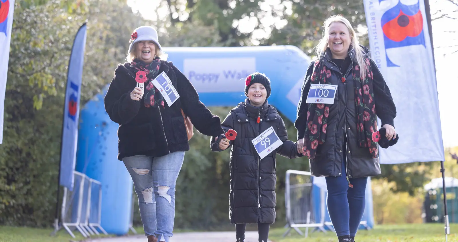 three_participants_Poppy_Walk_London_2023-16 Three Participants Poppy Walk London 2023