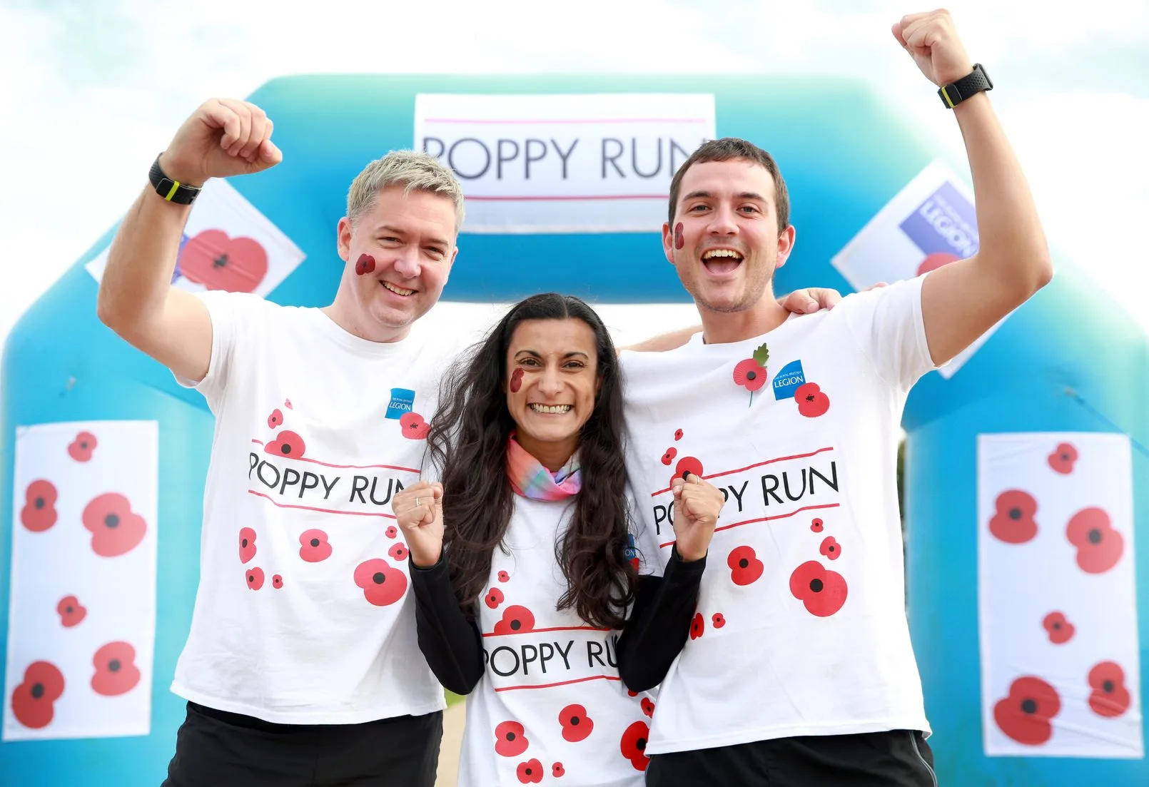 Poppy Run event participants cheering