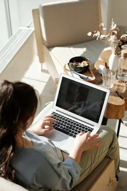 woman-working-at-home-4058226