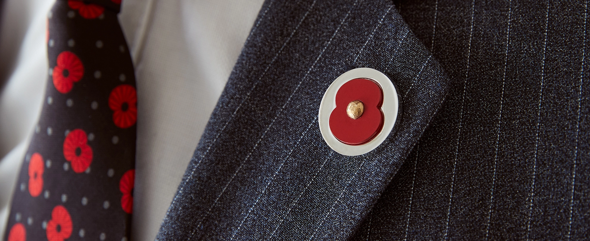 1 x  Official Royal British Legion badge Poppy Dog/Reflective Tag new 